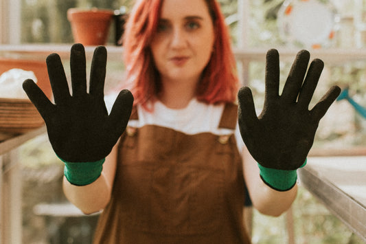 Garden Gloves Plastic Black Color